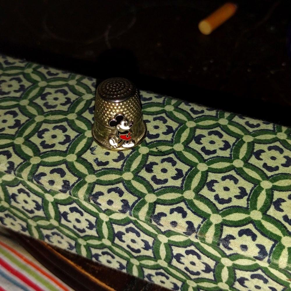 Vintage Mickey mouse thimble